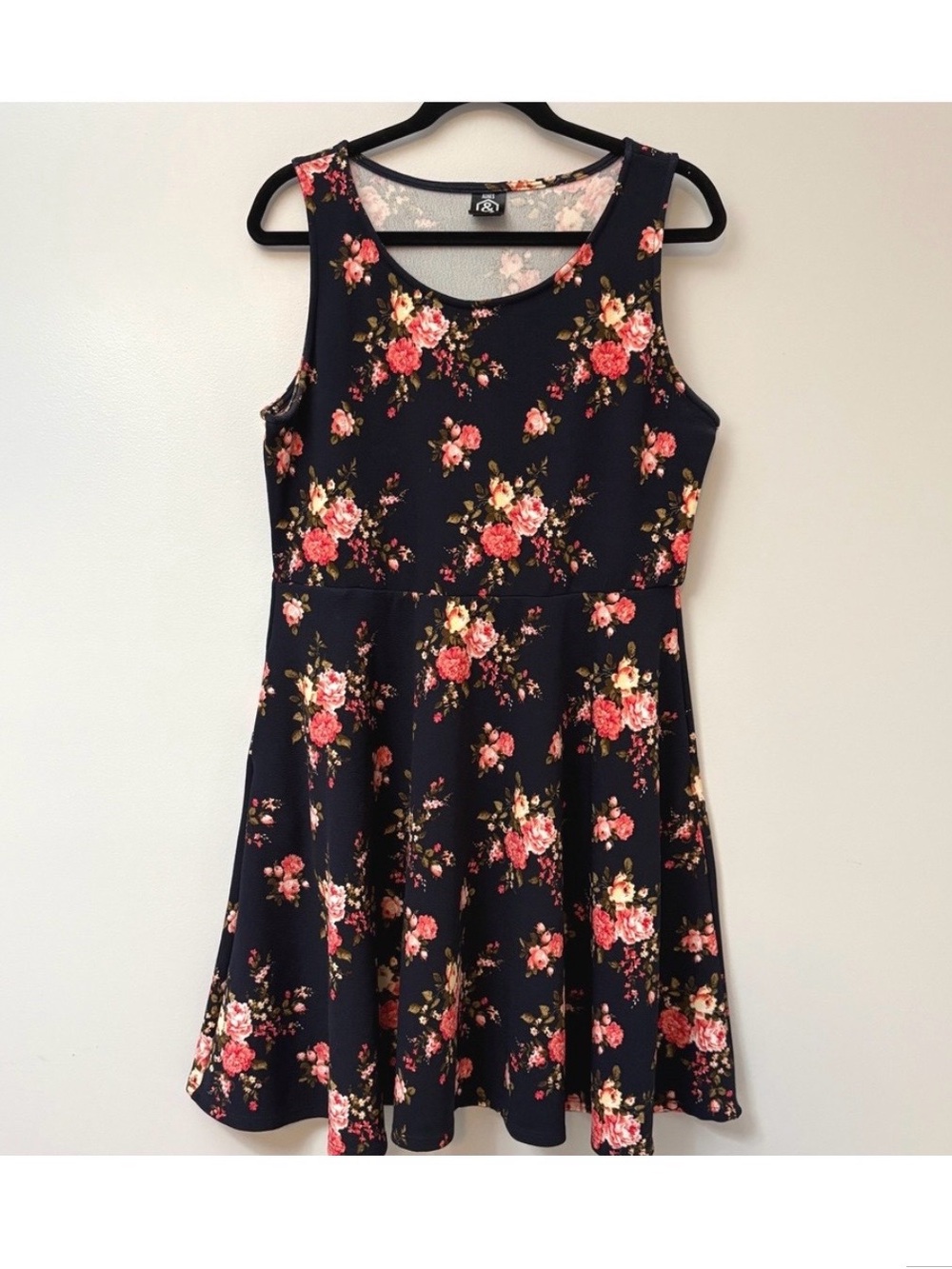 Agnes & Dora Black Floral Fit-and-Flare Dress
